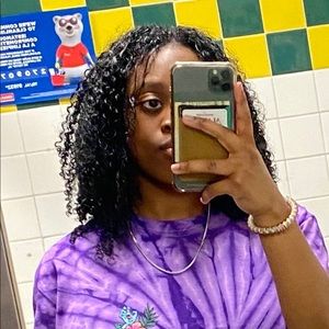 Meet your Posher, Amber